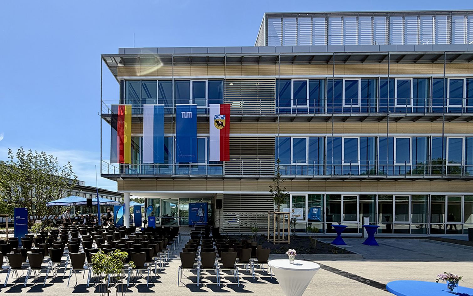 fritsch_tschaidse_architekten_ZIP_Freising_Einweihung_03