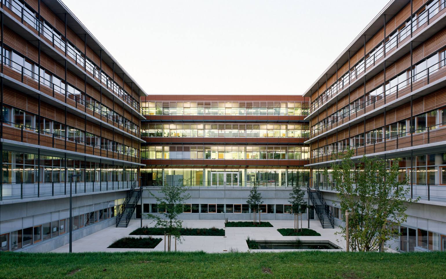 Biologie in Martinsried bei München(Architektur: Fritsch & Tschaidse, München)